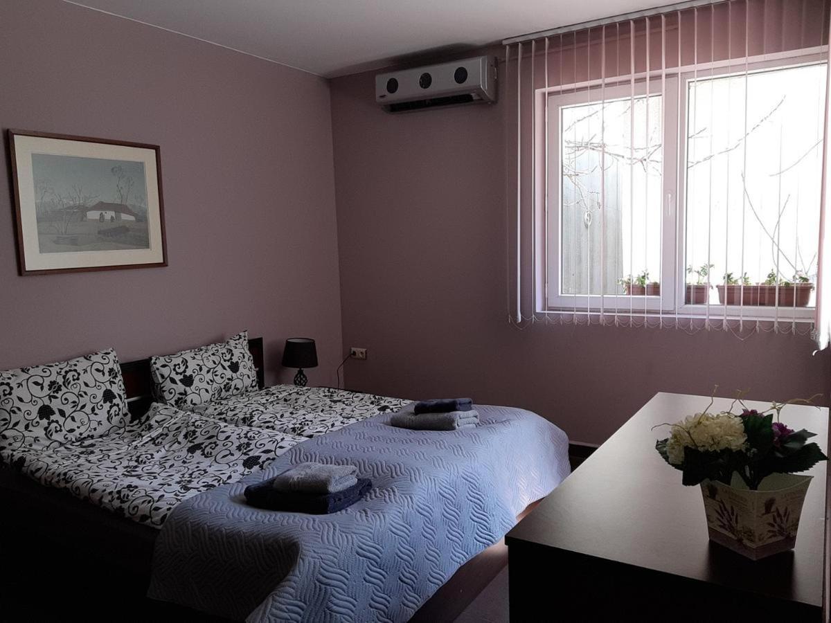 Central House Varna Dış mekan fotoğraf